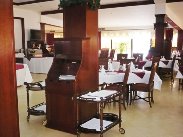 Mobilier lemn masiv MLM049