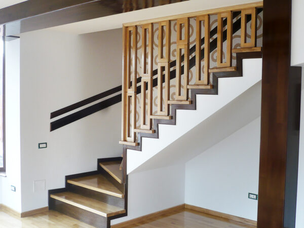 Scară interioară S004